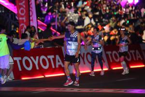 BIB: 4280
                            <button type="button" onclick="openModal(23206058)" class="btn btn-primary btn-sm float-right btn-popup" data-toggle="modal" data-target=".modal-high-quality">
                        <i class="fas fa-shopping-cart"></i> Add to Cart
                    </button>
                                            <button type="button" onclick="isThisMe(23206058, true)" class="btn btn-success btn-sm float-right btn-popup btn-isme hidden" data-toggle="tooltip" data-placement="bottom" title="นี่คือรูปของคุณใช่ไหม คลิกที่นี่เพื่อเอาเข้าอัลบั้ม">
                        <i class="fas fa-plus"></i> Add to album
                    </button>
                    <button type="button" onclick="isThisMe(23206058, false)" class="btn btn-warning btn-sm float-right btn-popup btn-isnotme hidden">
                        <i class="fas fa-ban"></i> Remove from album
                    </button>